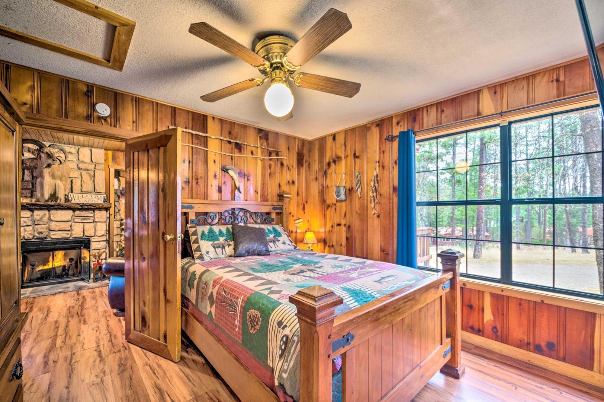 Unique Bear Country Cabin In Ruidoso With Hot Tub! Eksteriør bilde