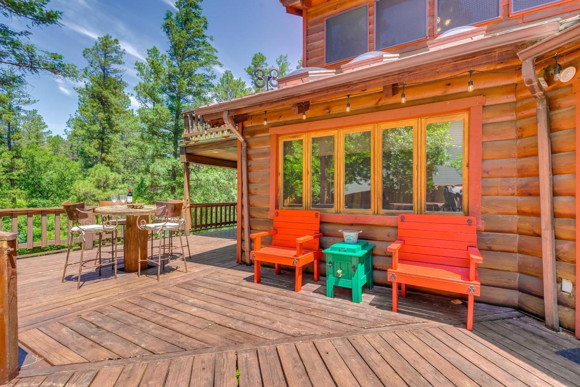 Unique Bear Country Cabin In Ruidoso With Hot Tub! Eksteriør bilde
