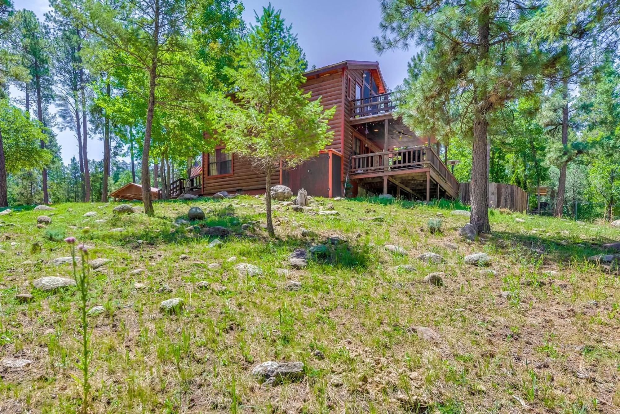 Unique Bear Country Cabin In Ruidoso With Hot Tub! Eksteriør bilde