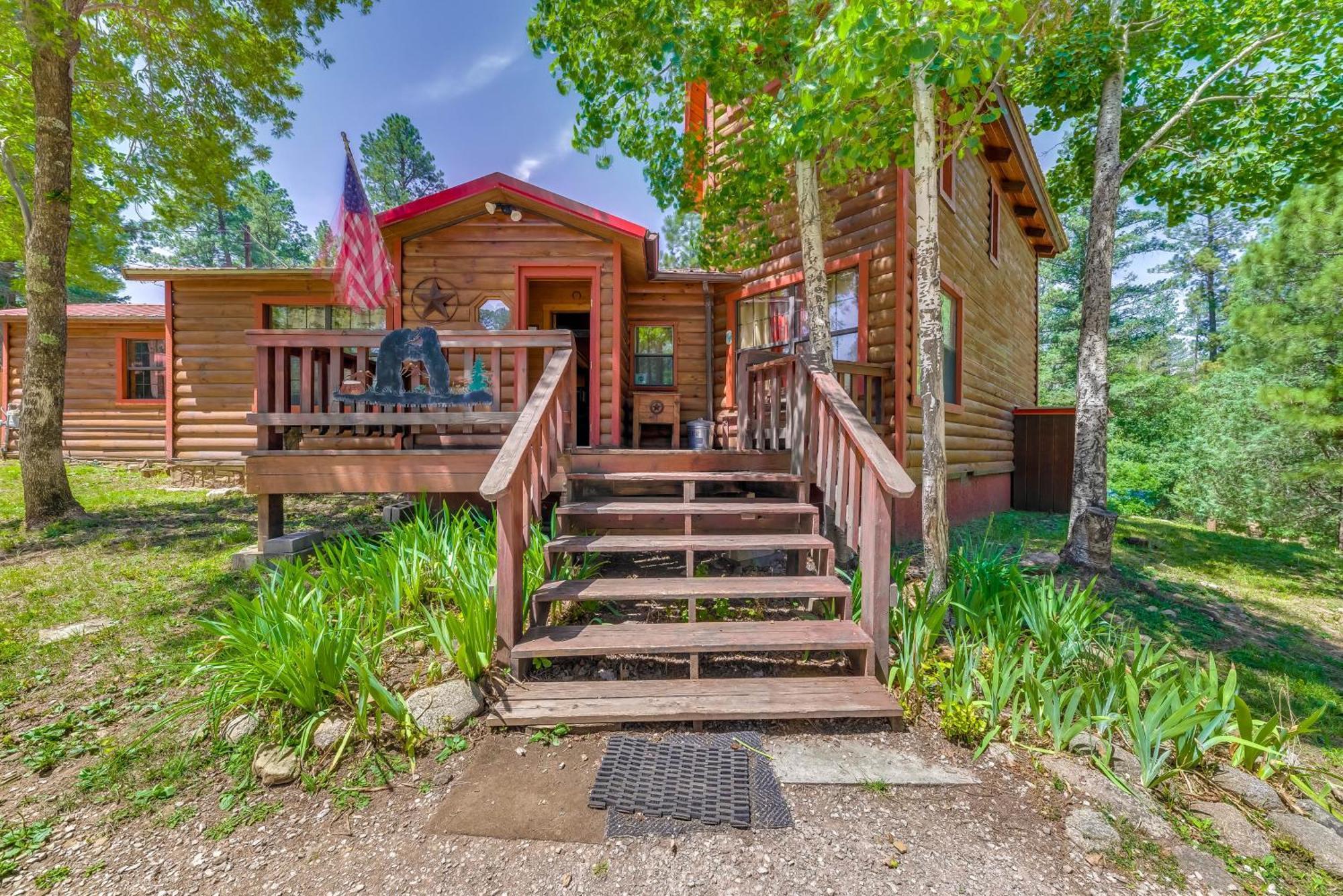 Unique Bear Country Cabin In Ruidoso With Hot Tub! Eksteriør bilde